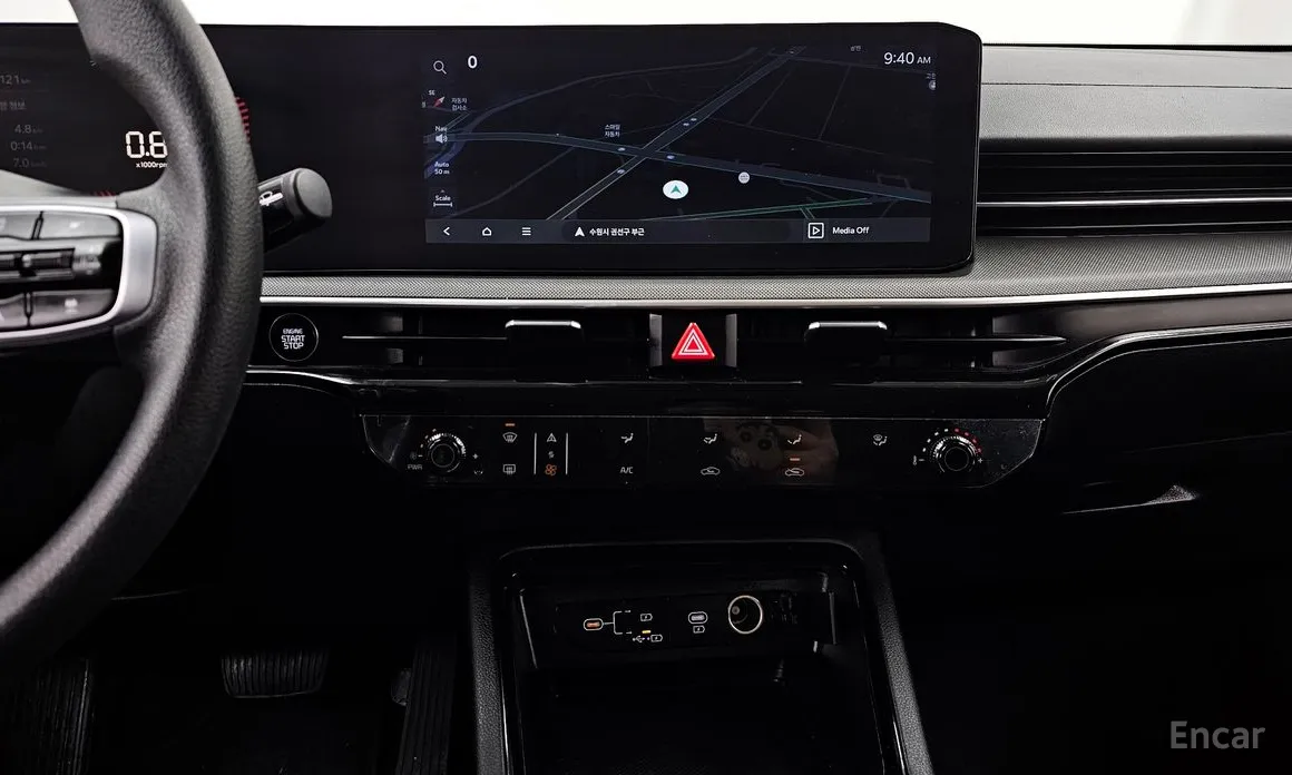 Фото 16 - Kia K5