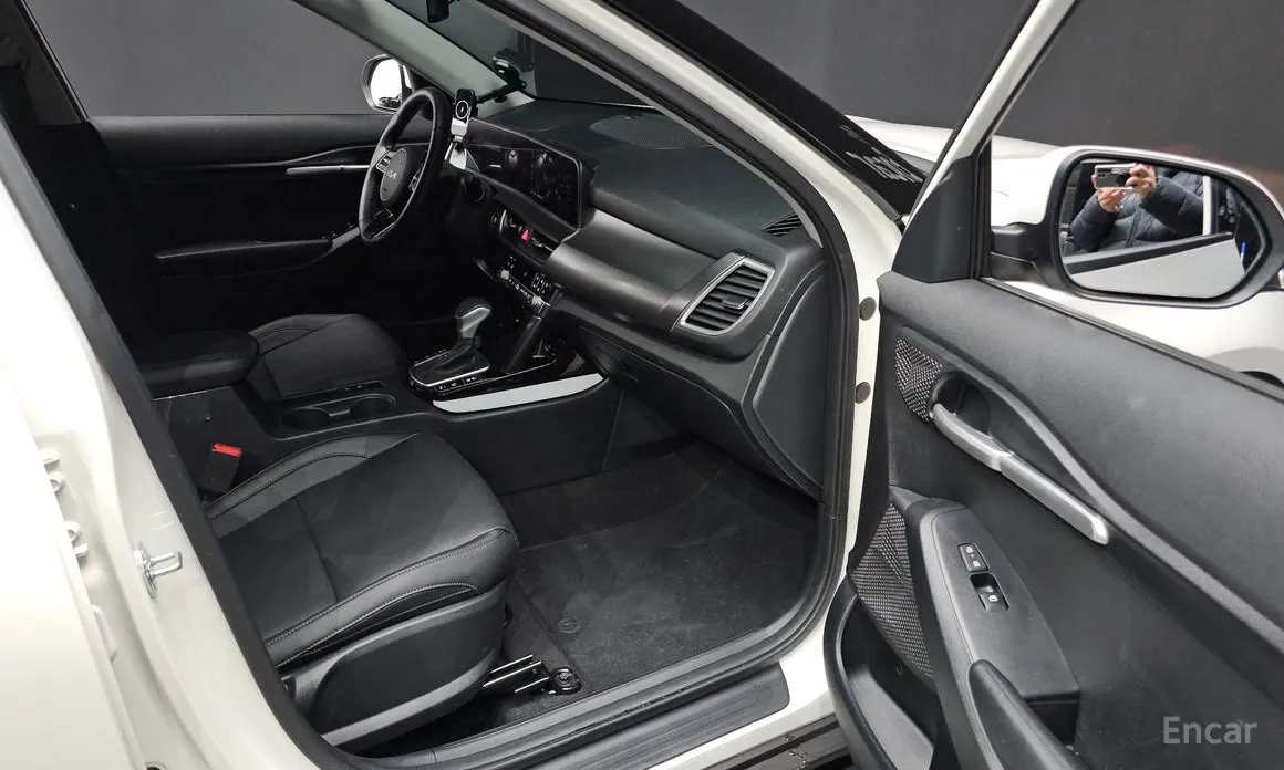 Фото 10 - Kia Seltos