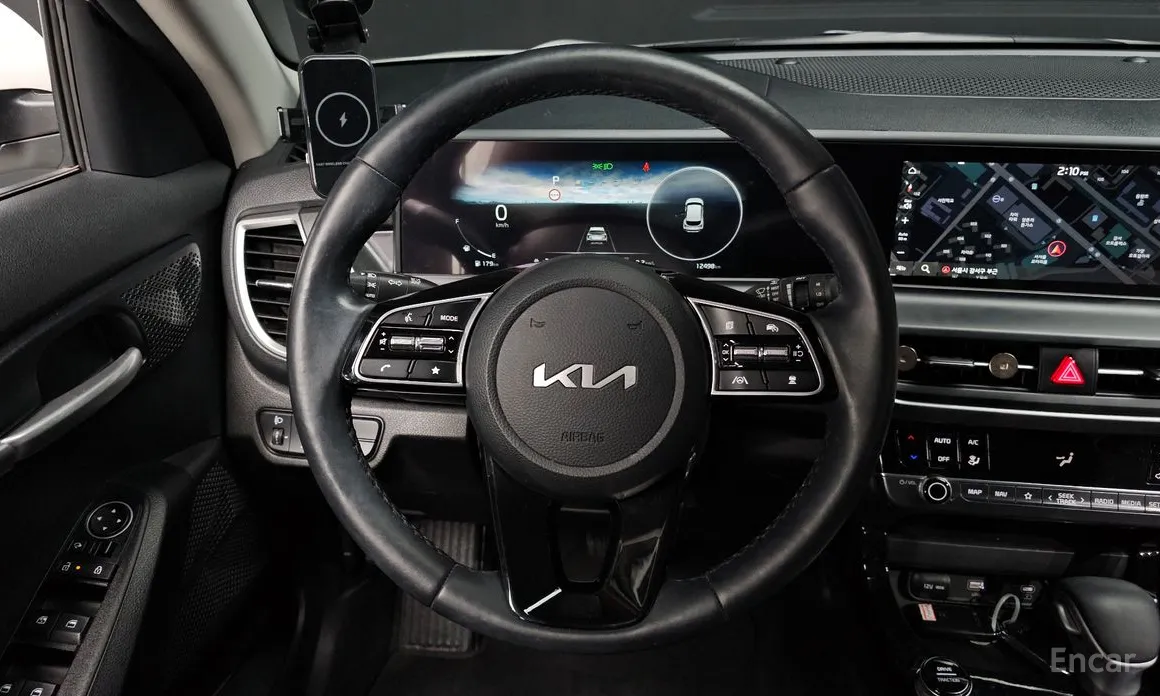 Фото 13 - Kia Seltos