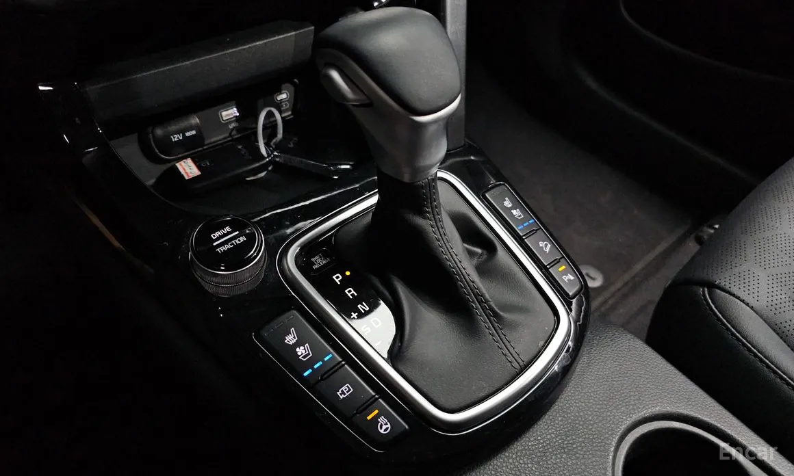 Фото 9 - Kia Seltos