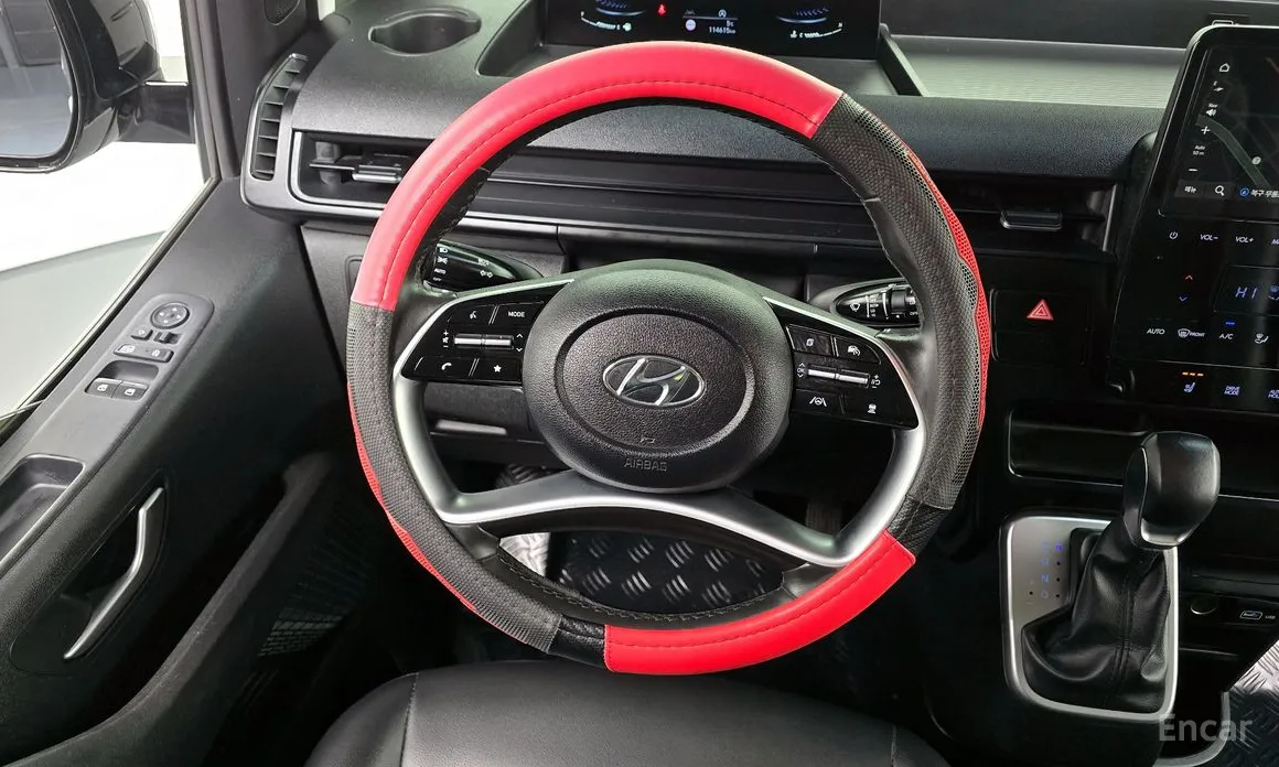 Фото 14 - Hyundai Staria