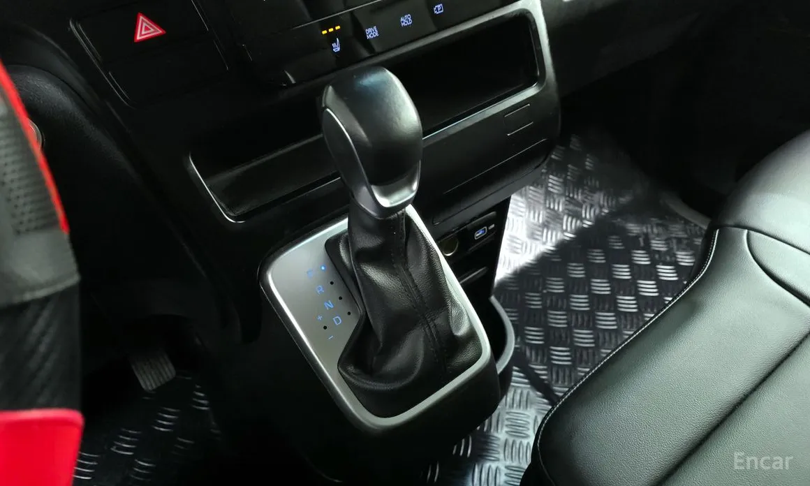 Фото 9 - Hyundai Staria