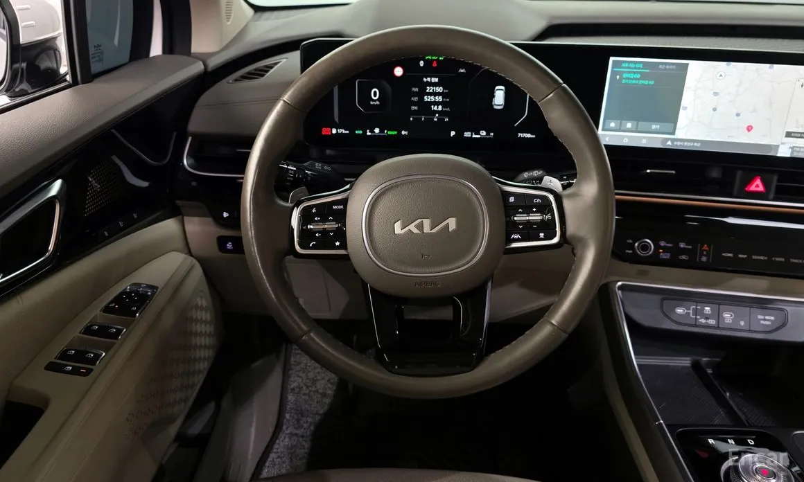 Фото 13 - Kia Carnival