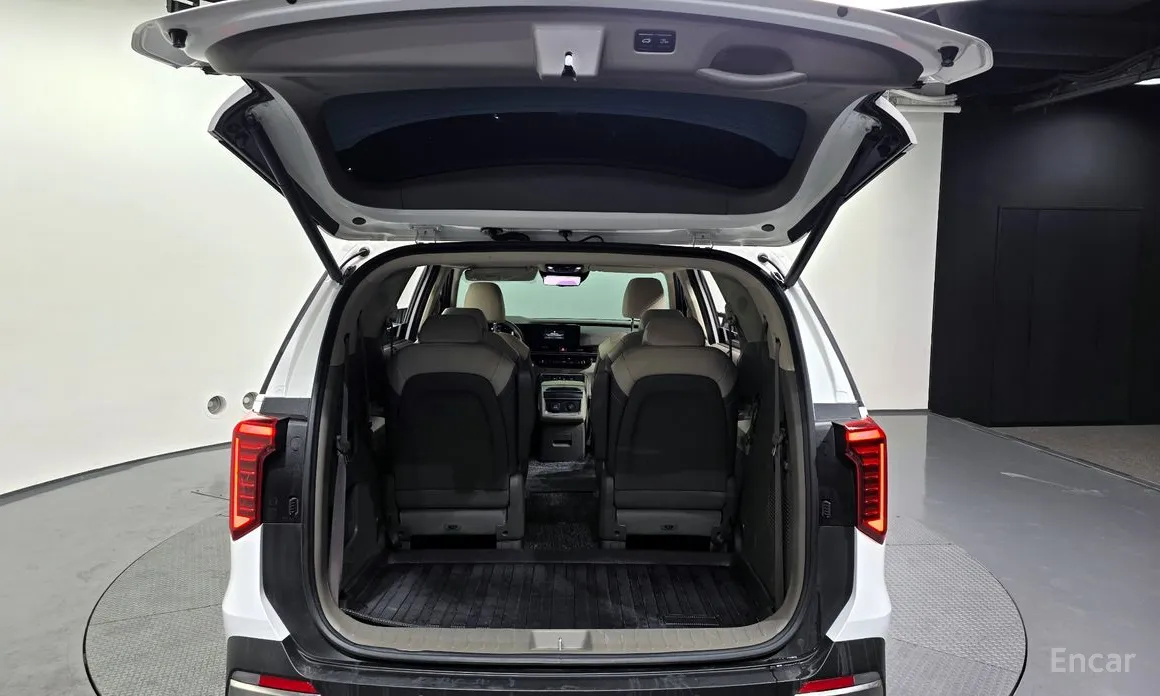 Фото 20 - Kia Carnival