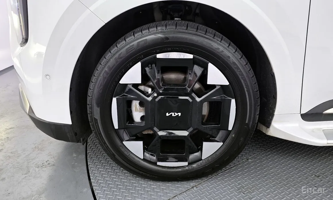 Фото 5 - Kia Carnival