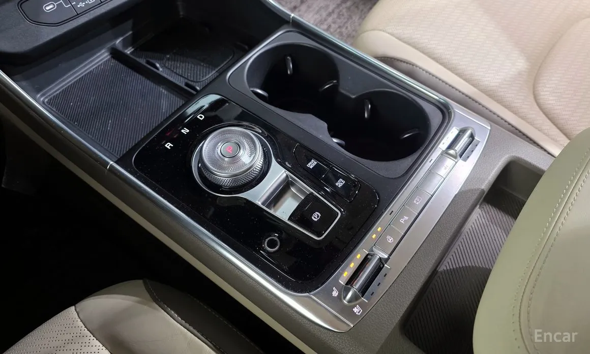 Фото 9 - Kia Carnival