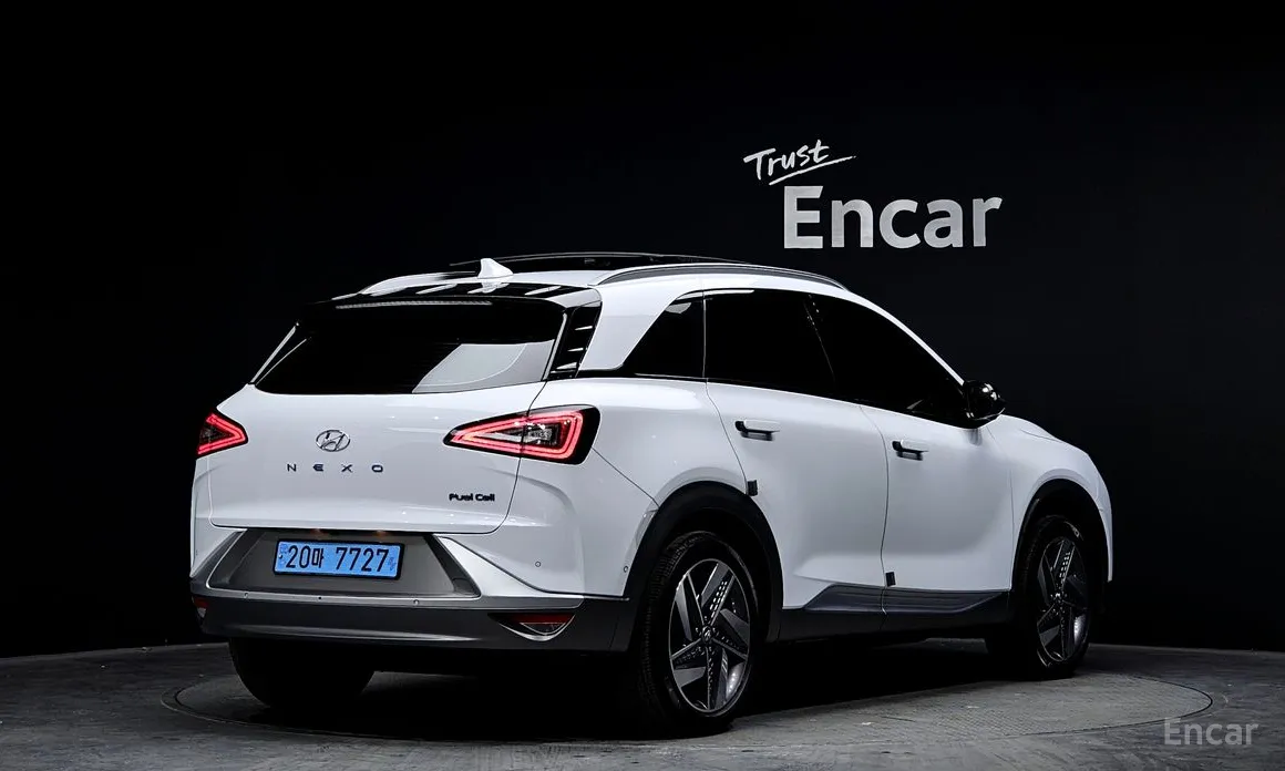 Фото 2 - Hyundai Nexo