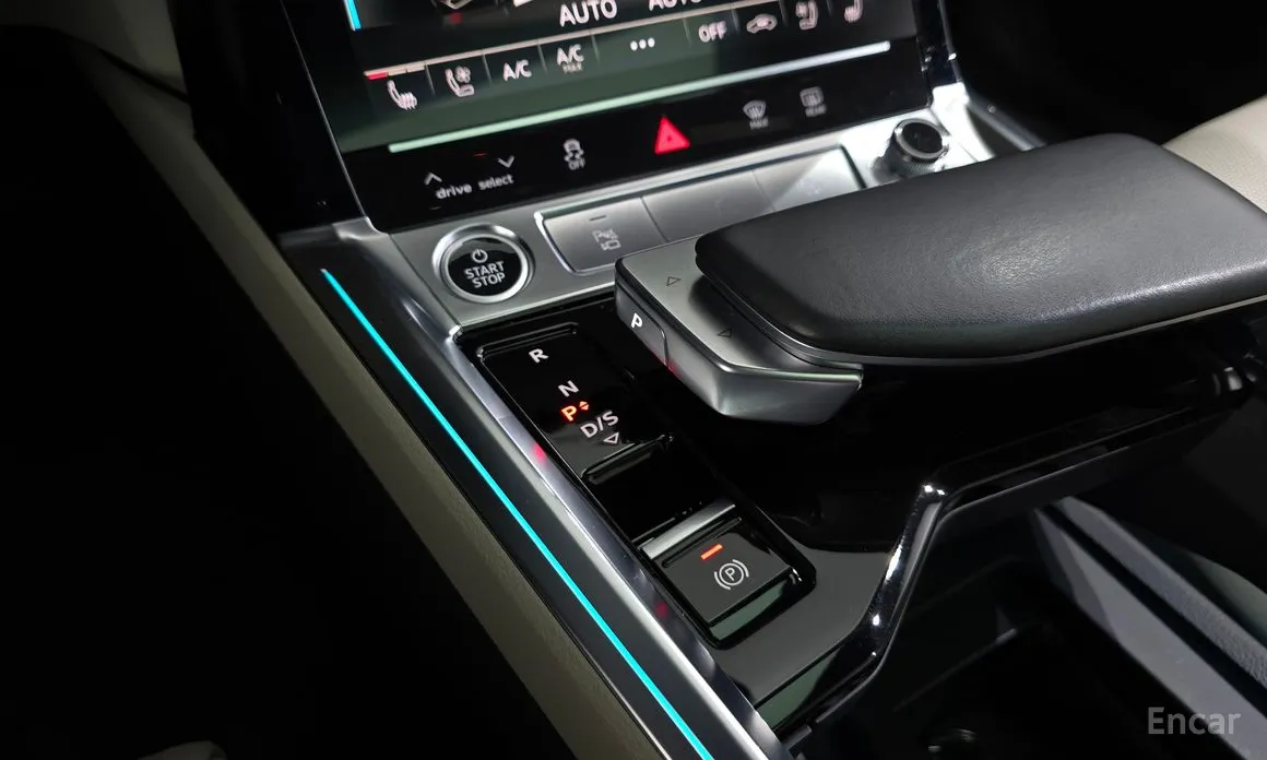 Фото 9 - Audi e-tron