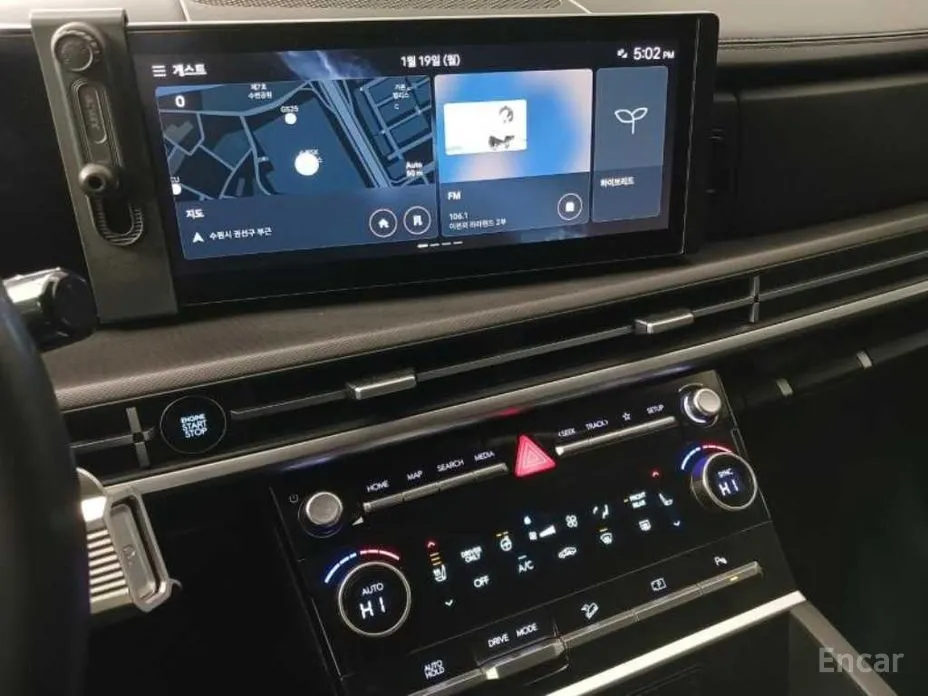 Фото 13 - Hyundai Santa Fe