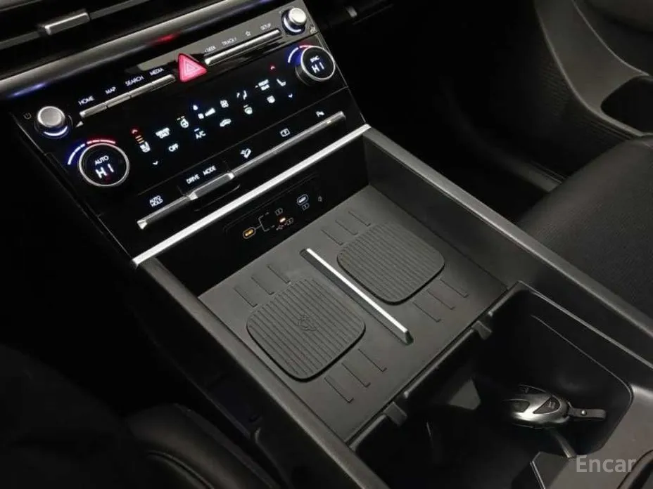 Фото 15 - Hyundai Santa Fe