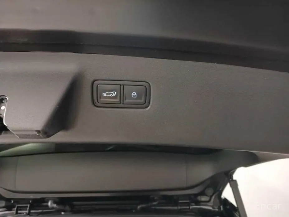 Фото 17 - Hyundai Santa Fe