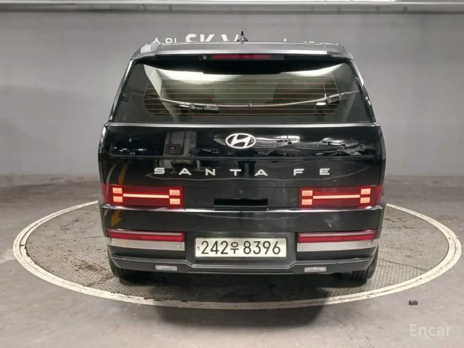 Фото 2 - Hyundai Santa Fe