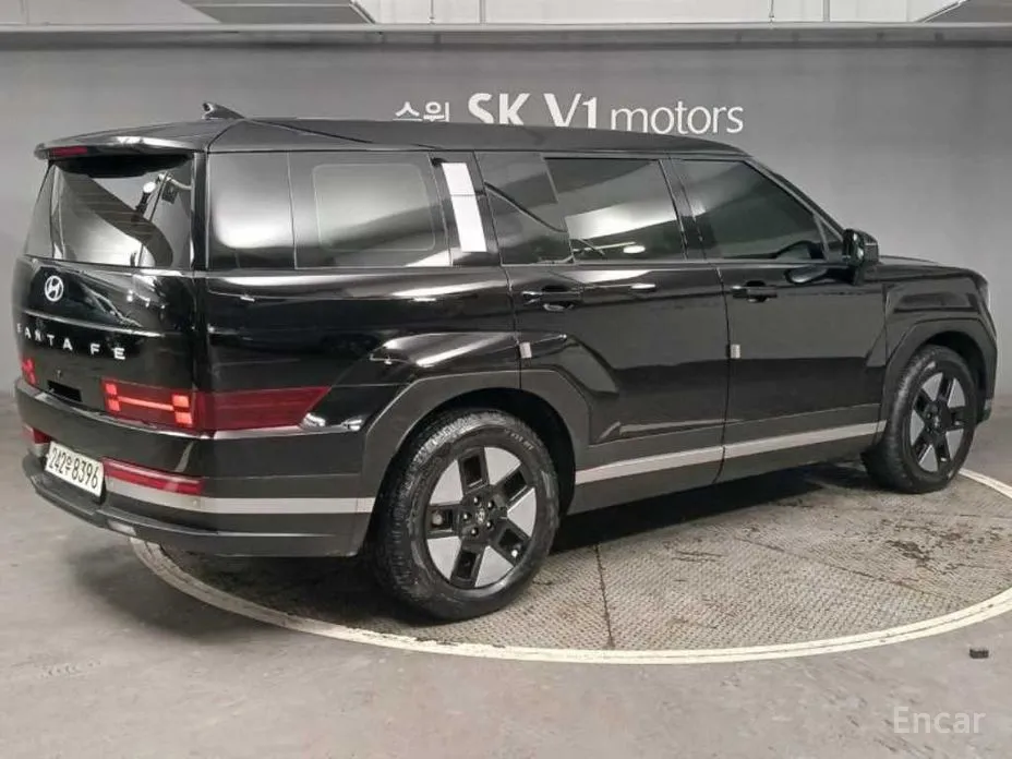 Фото 4 - Hyundai Santa Fe