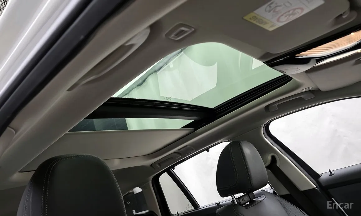 Photo 17 - BMW 3 Series