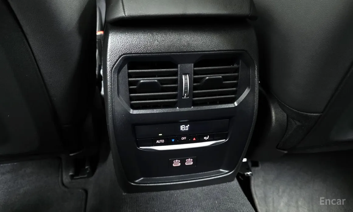 Photo 18 - BMW 3 Series