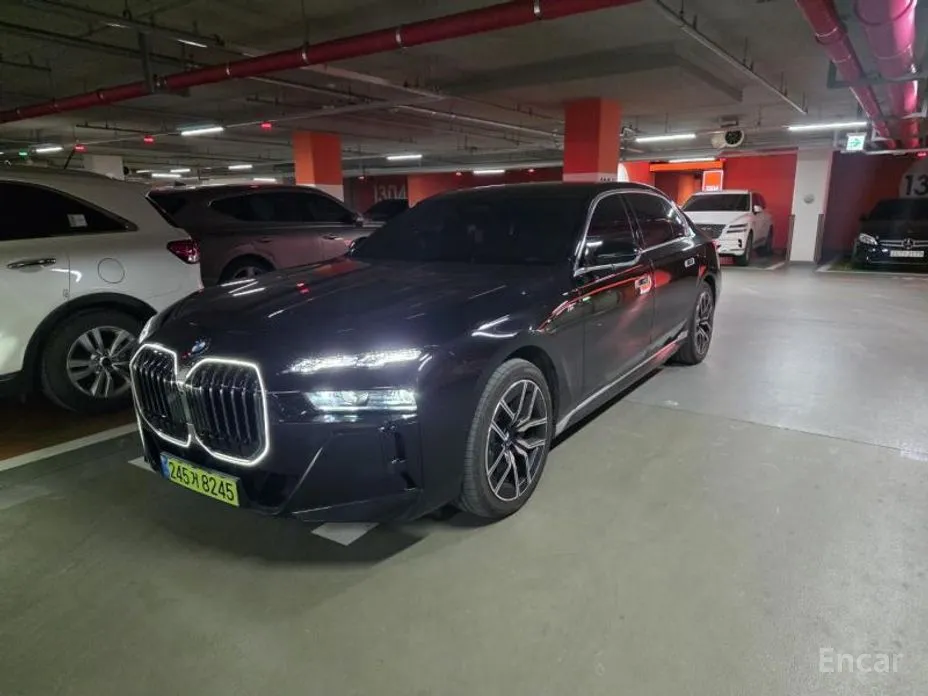 Фото 2 - BMW 7 Series