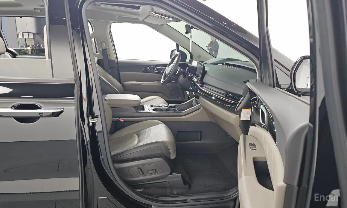 Фото 11 - Kia Carnival