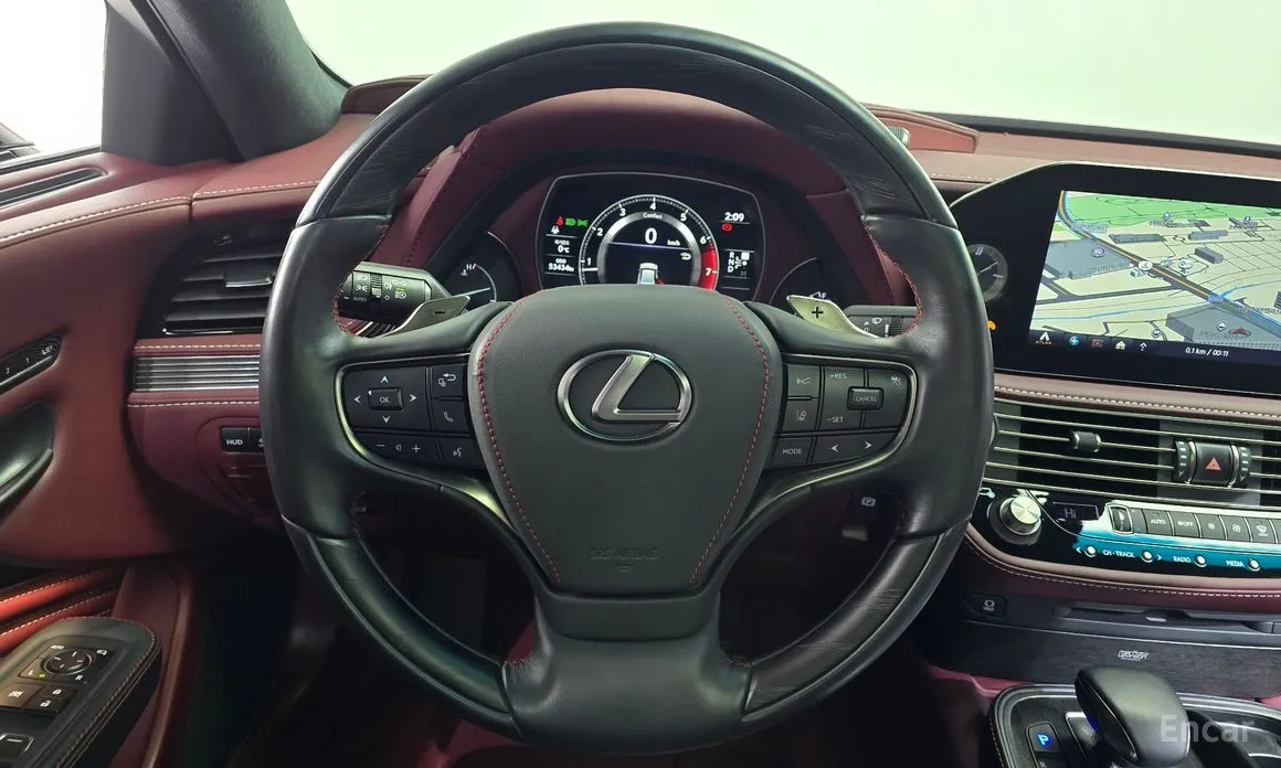 Фото 13 - Lexus LS