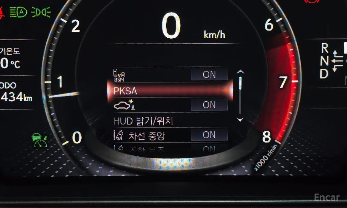 Фото 16 - Lexus LS