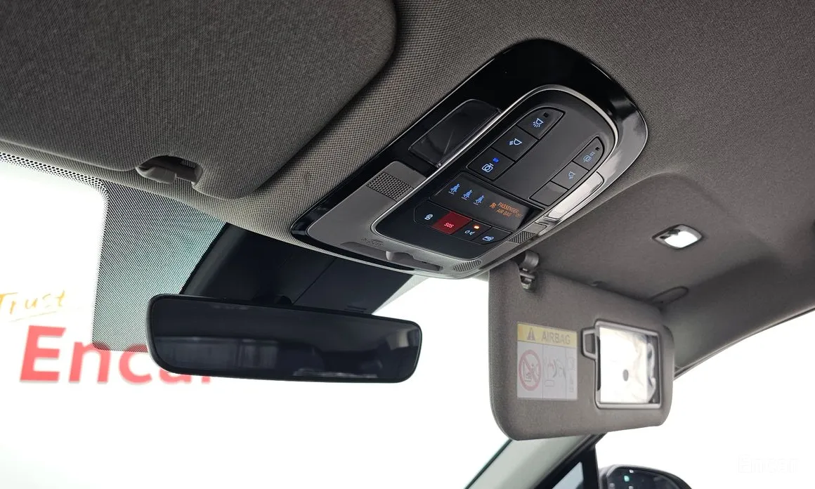 Фото 16 - Hyundai Santa Fe