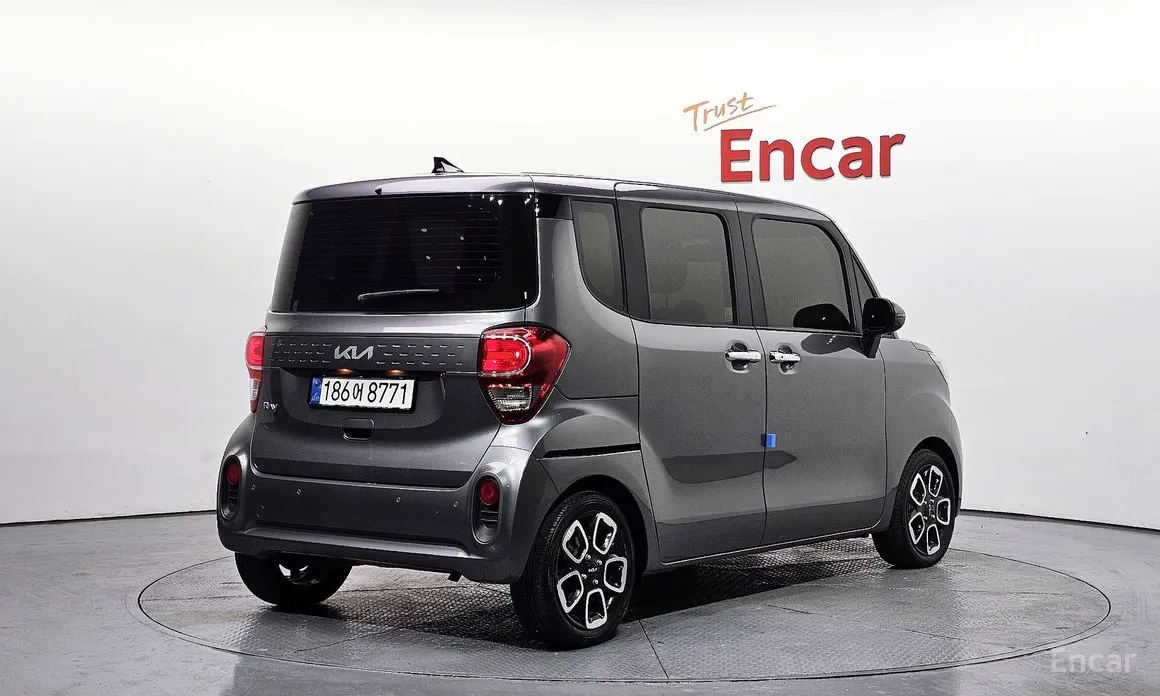 Фото 2 - Kia Ray