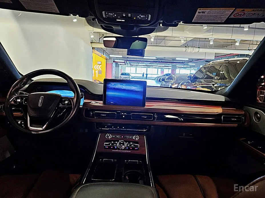 Фото 7 - Lincoln Aviator