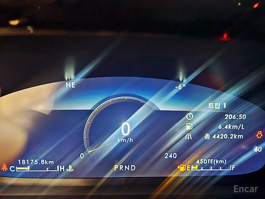 Фото 8 - Lincoln Aviator