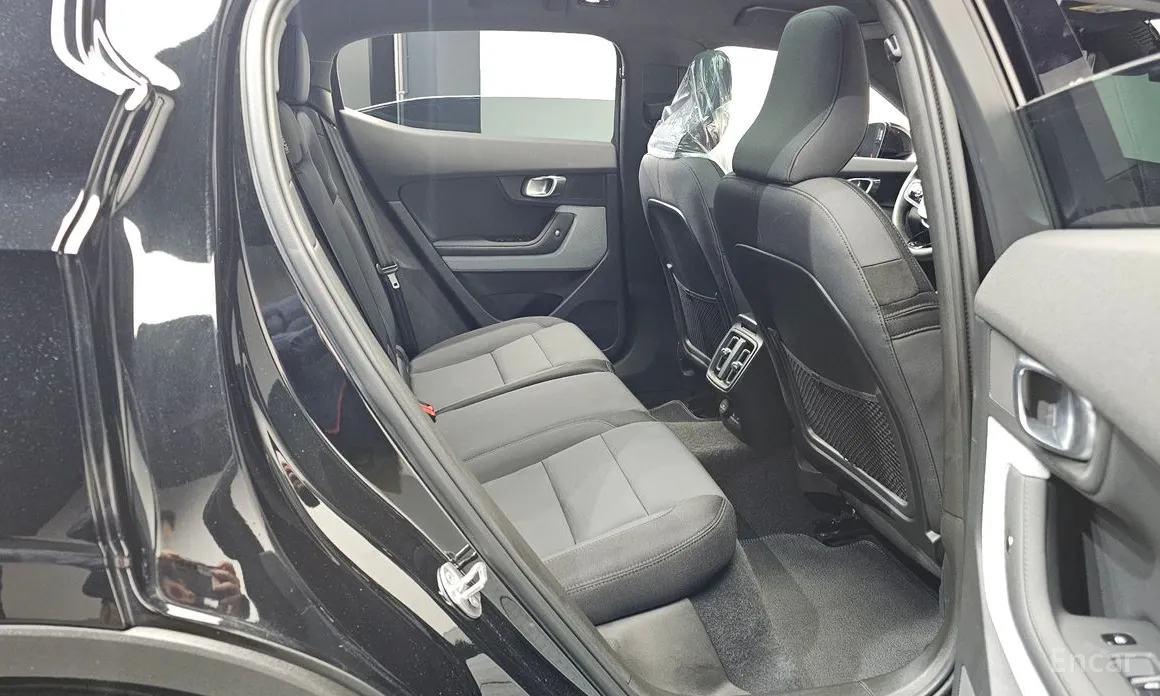 Фото 12 - Polestar 2