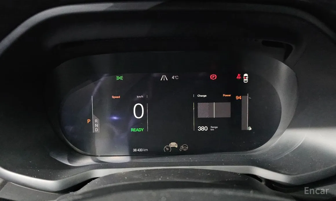 Фото 8 - Polestar 2