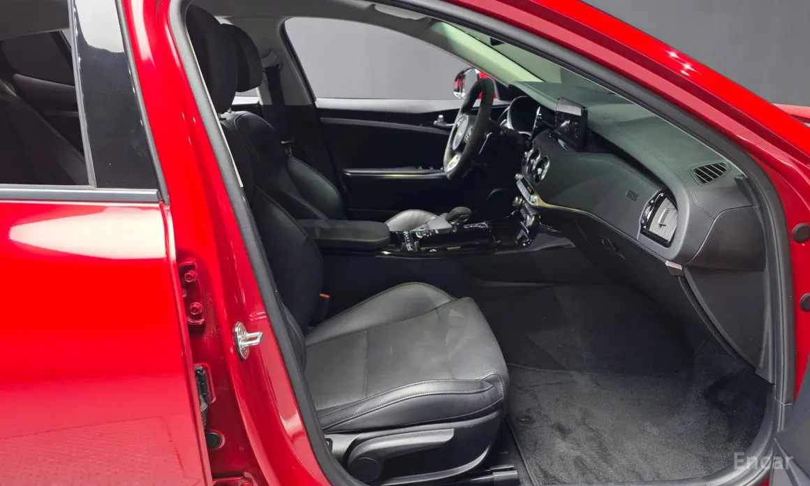 Фото 11 - Kia Stinger