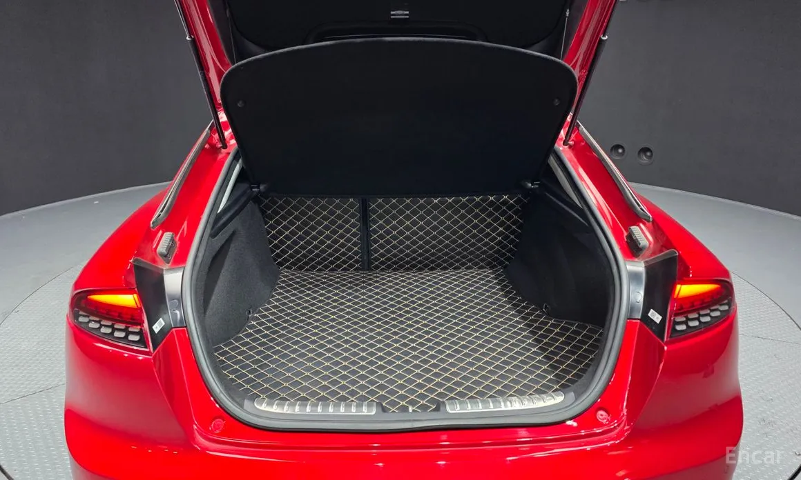 Фото 20 - Kia Stinger