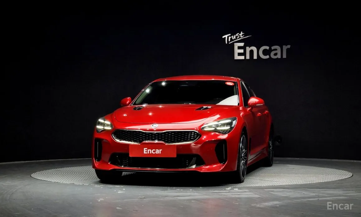 Фото 3 - Kia Stinger