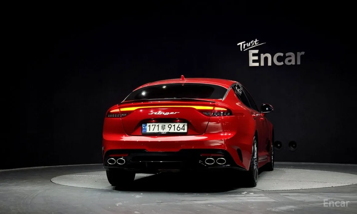 Фото 4 - Kia Stinger