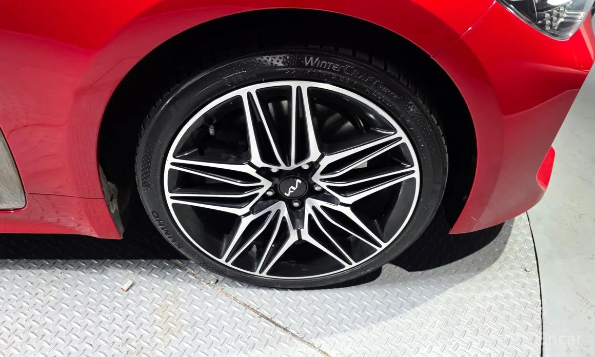 Фото 5 - Kia Stinger