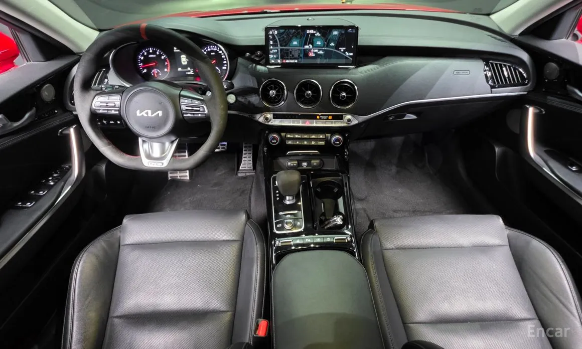 Фото 7 - Kia Stinger