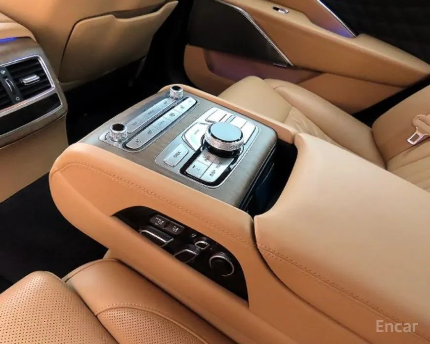 Фото 17 - Kia K9