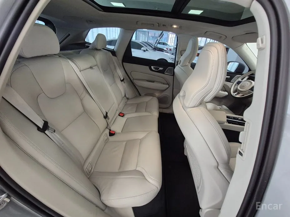 Фото 13 - Volvo XC60