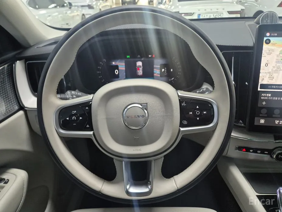 Фото 14 - Volvo XC60