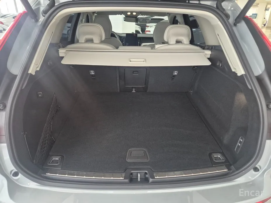 Фото 20 - Volvo XC60