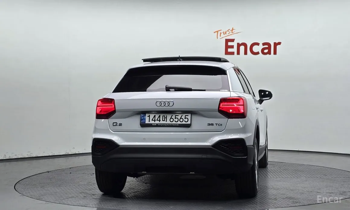 Фото 4 - Audi Q2