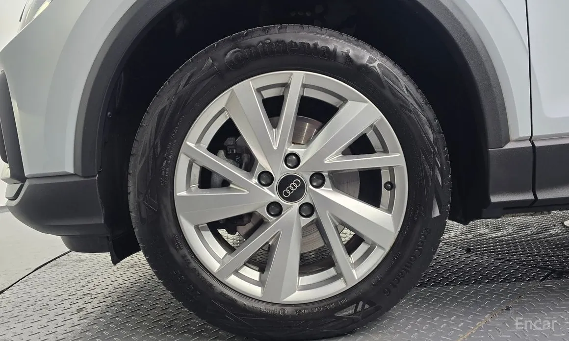 Фото 5 - Audi Q2