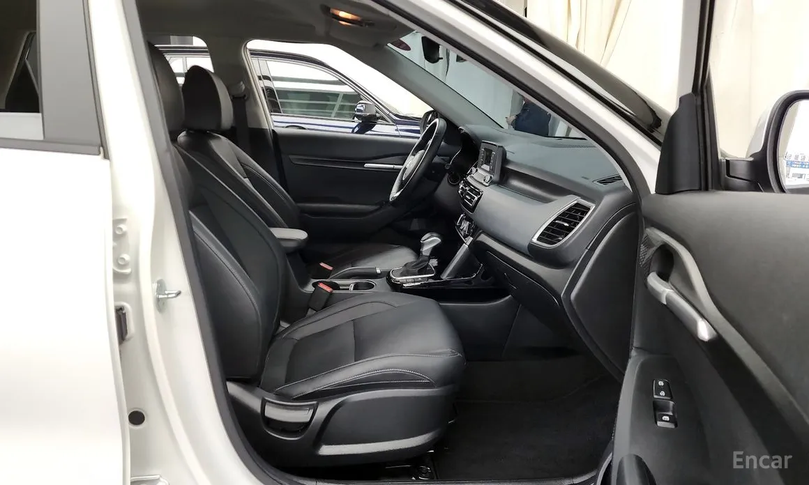 Фото 11 - Kia Seltos