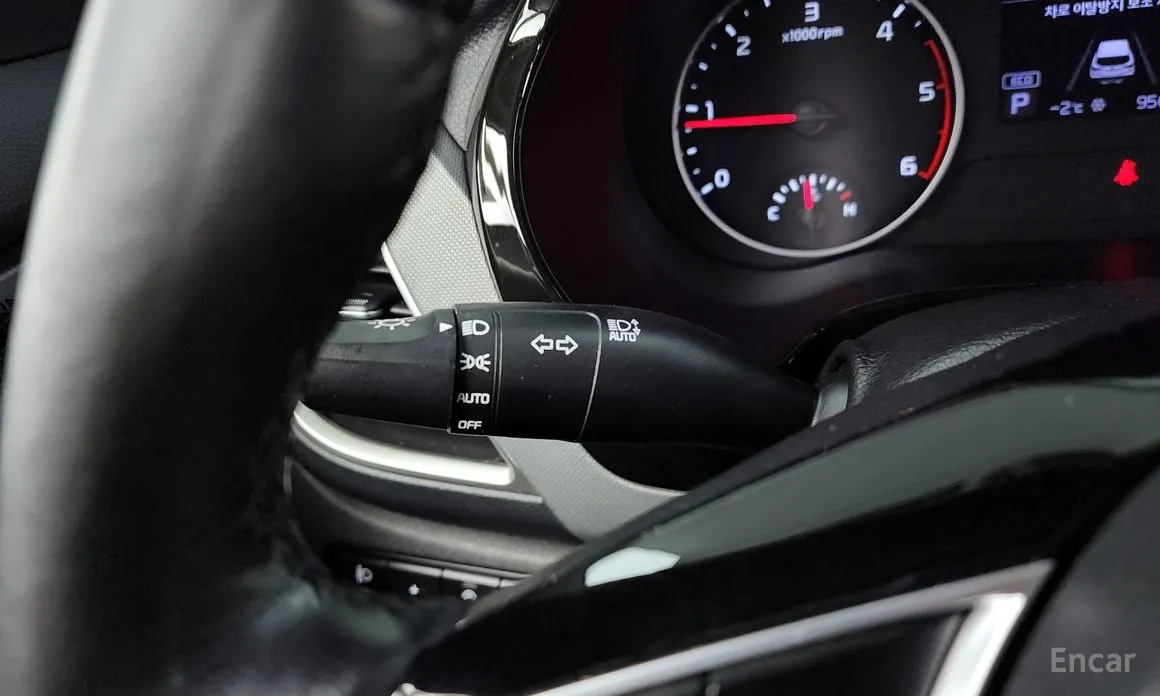 Фото 19 - Kia Seltos