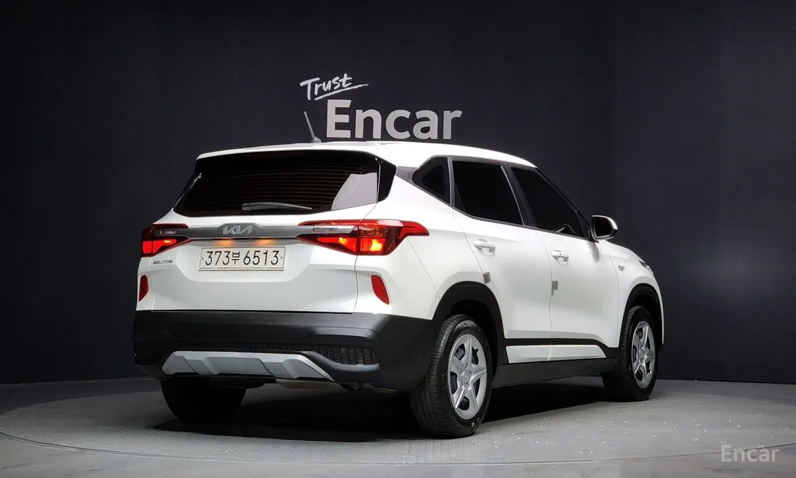 Фото 2 - Kia Seltos