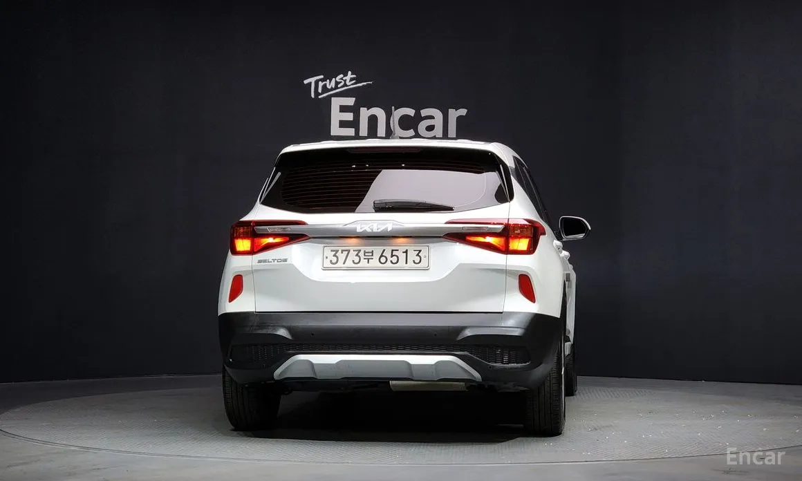 Фото 4 - Kia Seltos