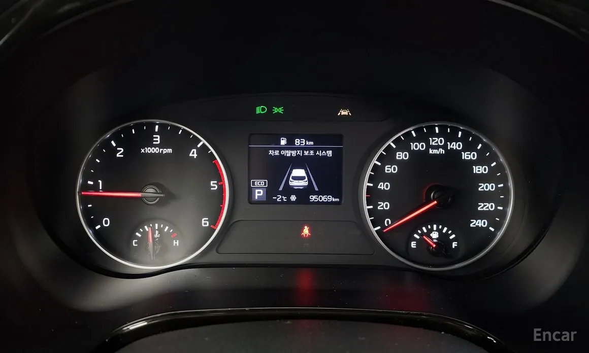 Фото 8 - Kia Seltos