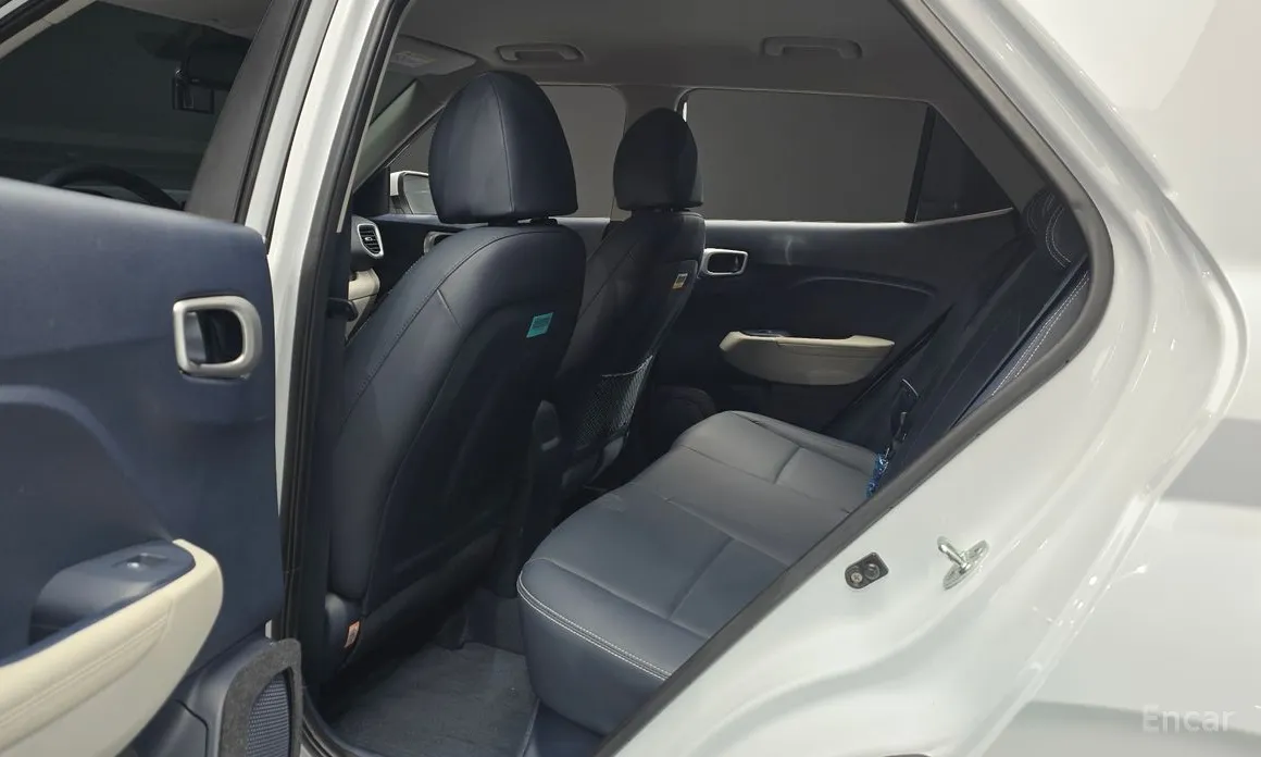 Фото 12 - Hyundai Venue