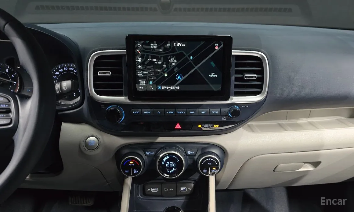 Фото 15 - Hyundai Venue