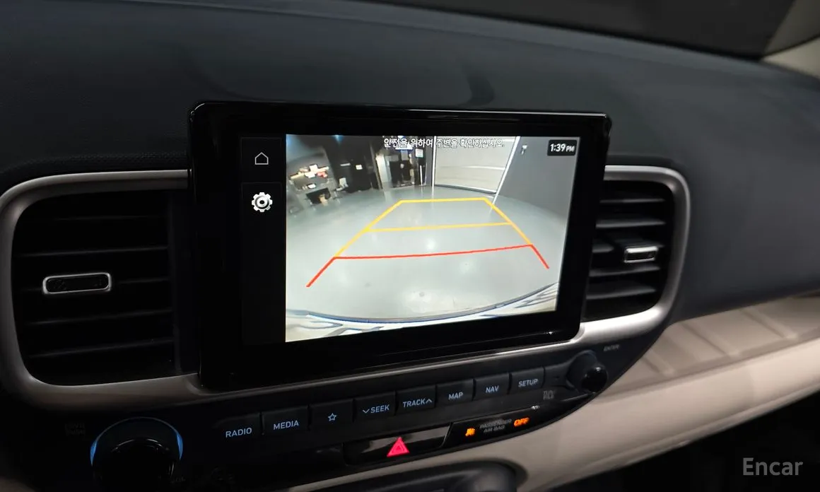 Фото 16 - Hyundai Venue