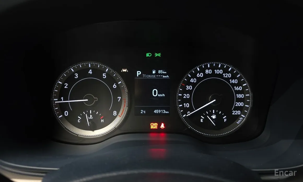 Фото 8 - Hyundai Venue